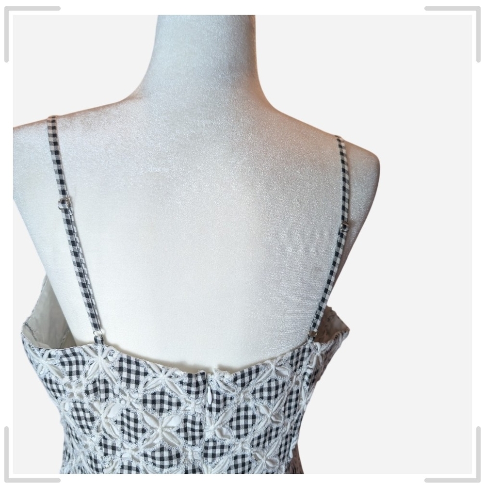 Lulu's Black and White Geometric Midi Dress - Picture 7 of 13
